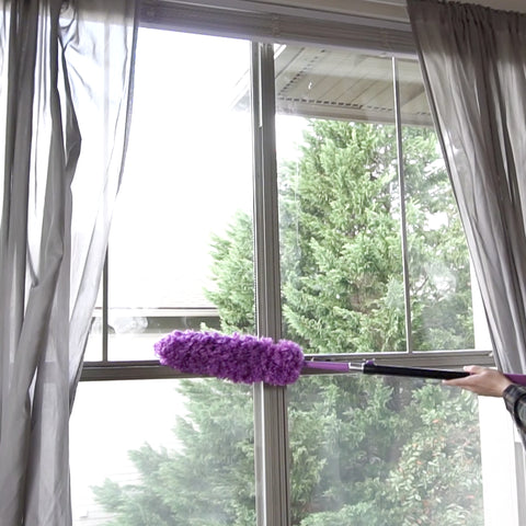 BRÜUN Micro Fiber Feather Duster with 2 to 5 Feet Stainless Steel Light Weight Extendable Pole - A Detachable and Washable Purple Cobweb Brush for Ceilings, Fans and Narrow areas in Home and Offices
