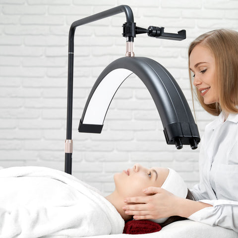 BRÜUN Beauty 50W Moon Lash Light | A 28 Inches Adjustable LED Floor Lamp for Estheticians, Lash Technicians, and Nail Artists - Ideal Eyelash Extensions Lamp with Phone Holder